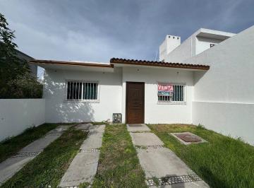 32a9571812d4bc5d465a9c4c34b446371ad8956ca988cf69c8756d63bd4f8747 · Casa en Venta de Una Planta 3 Recamaras, 2 Baños en Las Trojes Corregidora