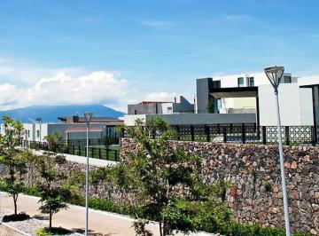 Terreno / Lote · 450m² · Terreno en Venta Cumbres de Chulavista, Ajijic