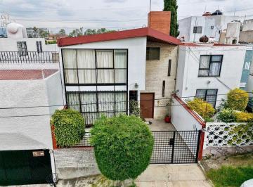 6fe2948ecf69b596be3eb64756cf5e25a9f21bdfe6a80740d5ad5bb9a6f5cee5 · Casa en Venta Magisterial Vista Bella, Tlanepantla Edo. México
