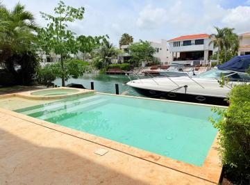 Casa · 500m² · 4 Recámaras · 4 Estacionamientos · Casa Venta / Renta Canales Puerto. Cancun 4 Recámaras