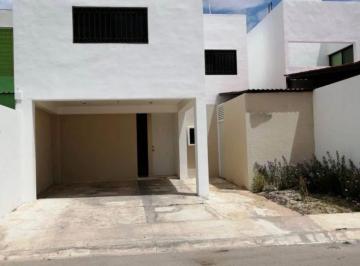 Casa de 3 habitaciones, Mérida · Casa Completa en Libelulas