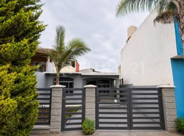 Casa · 65m² · 2 Recámaras · 1 Estacionamiento · Venta de Casa Habitacional en Praderas del Ciprés, Ensenada, Baja California