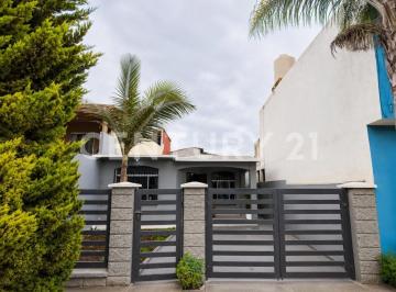 Casa · 65m² · 2 Recámaras · 1 Estacionamiento · Venta de Casa Habitacional en Praderas del Ciprés, Ensenada, Baja California