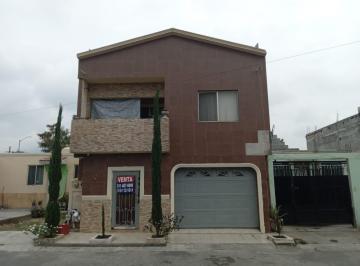 Casa · 172m² · 4 Recámaras · 1 Estacionamiento · Casa en Paraje San José Sector Los Lagos