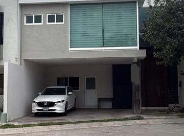 Casa de 3 habitaciones, León · Casa en Venta en Sierra Nogal