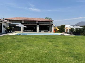Casa de 4 habitaciones, Atlixco · Casa en Venta Ubicada en Fraccionamiento en Atlixco Puebla, con 4 Recamaras, Alberca, Gimnasio