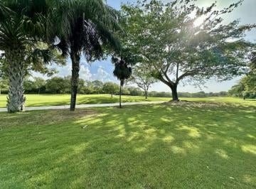 e9818ccd1583abcf38fcd5d5c306121041da8e4875f2e1cb9c0cf6b2863db0bf · Terreno en Venta con Vista Al Campo de Golf, Hoyo 16, Yucatán Country Club.