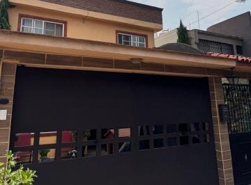 2779862a96b225a96412c96d5b2405189a41affc21d220276983b1a507d1e46d · Casa en Fraccionamiento en Haciendas de Coyoacán