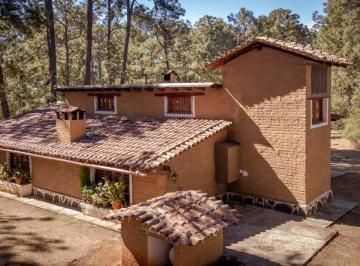 Casa de 4 habitaciones, Tapalpa · Casa de 6500 m² con 4 Recámaras en Renta en Tapalpa