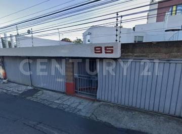 Casa · 227m² · 3 Recámaras · 2 Estacionamientos · Casa en Venta, Colonia Santa Ursula Xitla, Tlalpan, Ciudad de México.