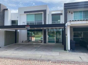 Casa Venta 270m² de 3 habitaciones · Venta Casa Cumbres del Lago