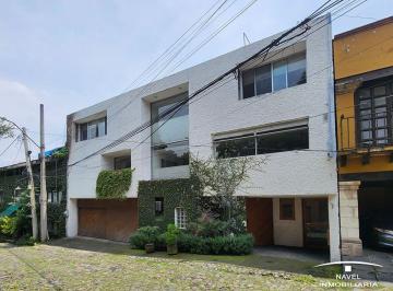 Casa en condominio de 4 habitaciones, Alvaro Obregón · Espectacular Residencia en El Corazón de San Ángel