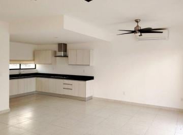 Casa de 3 habitaciones, Solidaridad · Casa en Venta o Renta en Playa del Carmen | 3 Recámaras