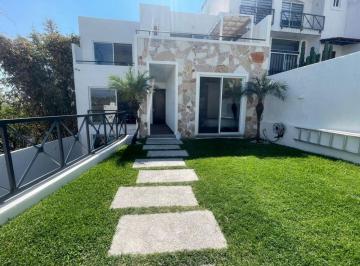 Casa de 3 habitaciones, Emiliano Zapata · Casa en Venta con Alberca en Privada Lomas Trujillo