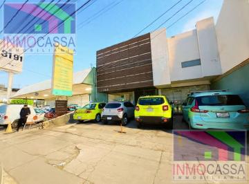 Local comercial · 9 Estacionamientos · Local - Fraccionamiento Jardines del Moral