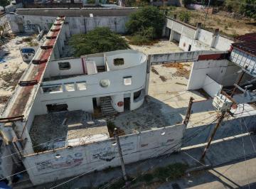 Terreno / Lote · 672m² · Terreno en Venta, con Construccion Para Demoler o Remodelar, en Iguala Guerrero, Mexico, Sobre Aveni