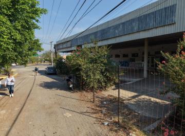 Terreno / Lote · 4500m² · Bodega Comercial en Venta, Para Remodelar o Demoler, en Av Principal, con Afluencia de Paso Peatonal