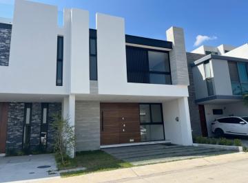Casa en Condominio en Renta en Punto Sur · Casa en Condominio en Renta en Punto Sur