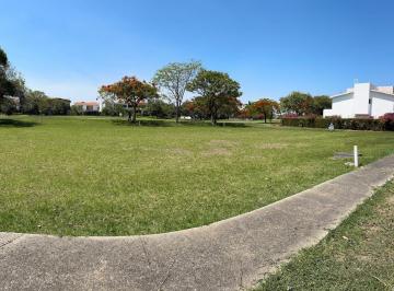 Terreno / Lote · 488m² · Terreno en Venta, Al Sur de Cuernavaca, Mor, en Emiliano Zapata Dentro de Fracc. Paraiso Country