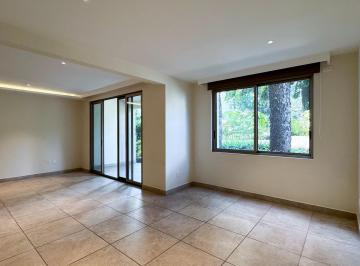 Departamento · 125m² · 2 Recámaras · 2 Estacionamientos · Rento Departamento con Jardín Privado en Zona Norte Cuernavaca, Morelos
