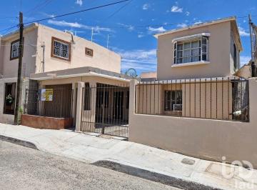 Casa · 242m² · 4 Recámaras · Casa en Venta Las Garzas - Indeco en La Paz, B. C. s.