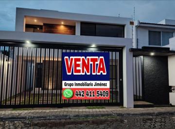 Casa · 265m² · 2 Estacionamientos · Casa - Fraccionamiento Milenio 3a Sección