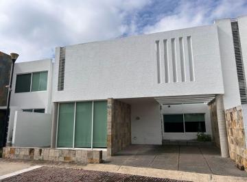 Casa en condominio de 3 habitaciones, Zapopan · Casa en Renta en Villas de Asís