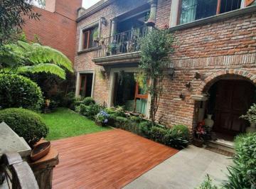 Casa en condominio de 4 habitaciones, Alvaro Obregón · Casa en Venta en Jardines del Pedregal