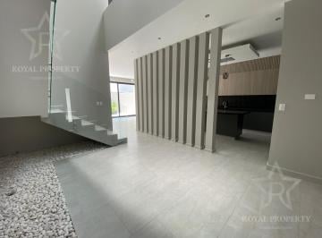 Casa · 293m² · 3 Recámaras · 2 Estacionamientos · Casa en El Barro