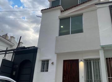 Casa de 3 habitaciones, Zapopan · Casa Muy Cerca de Colomos y Andares