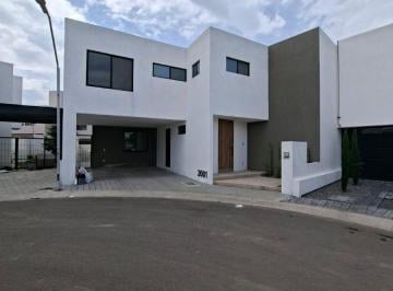 Casa de 4 habitaciones, Querétaro · Renta de Casa en Preserve - Cerrada de Tikal