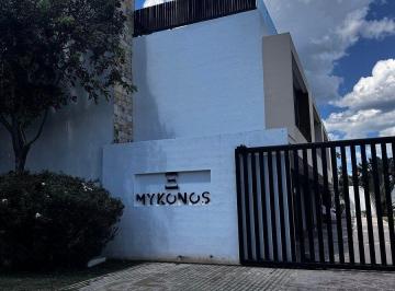 Casa en condominio de 3 habitaciones, Mérida · Casa en Renta de 3 Habitaciones con Rooftop Jacuzzi, en Temozón Norte Mérida Yucatan