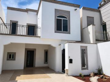 Casa · 200m² · 3 Recámaras · 2 Estacionamientos · Casa Renta Residencial Villa Vergel Al Norte Saltillo