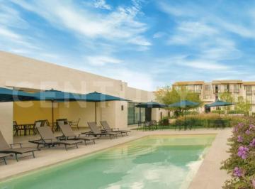 Departamento · 83m² · 2 Recámaras · 2 Estacionamientos · Departamento en Planta Baja con Jardín en Venta, El Refugio, Querétaro