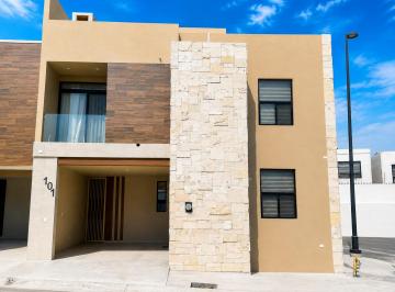 Casa de 4 habitaciones, García · Casa en Venta en Santuario Residencial de Arquitecto en García