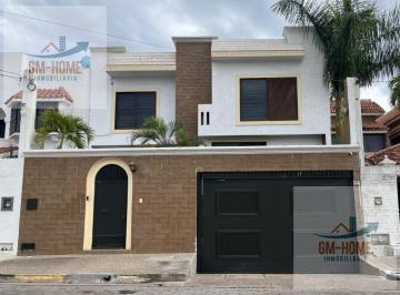 Casa · 438m² · 4 Recámaras · 3 Estacionamientos · Casa en Lomas de Mazatlán