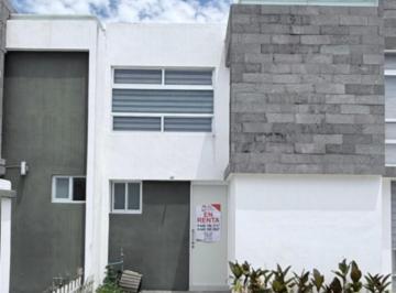1 · Renta Casa Amueblada Al Poniente