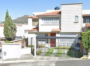 Casa de 4 habitaciones, Naucalpan de Juárez · Casa de 230 m² con 4 Recámaras en Venta en Lomas Verdes 4a Sección