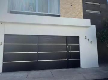 1 · Casa en Renta en Trojes de San Cristóbal