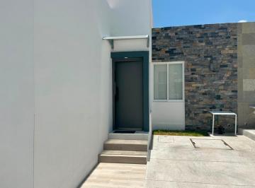 1 · Casa Amueblada en Renta Abada Residencial