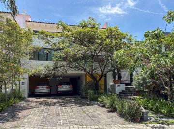 Casa en condominio de 4 habitaciones, Zapopan · Casa Exclusiva en Villa Coral