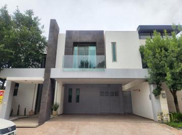 Casa de 3 habitaciones, Saltillo · Casa Renta Misiones Residencial con Bonita Área Social o de Jardín.