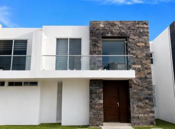 1 · Casa en Renta en Puebla Lomas de Angelopolis Parque Aretha con Tres Recámaras con Baño Cada Una