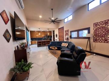 Casa de 3 habitaciones, Mérida · Casa Equipada de Una Planta con Paneles Solares en El Norte de Merida