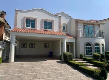 1 · Casa en Renta en La Providencia Metepec