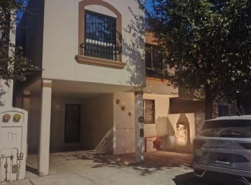 Casa de 3 habitaciones, Apodaca · Se Renta Casa Amueblada en Paraje Santa Rosa Sur, Apodaca. N. l.