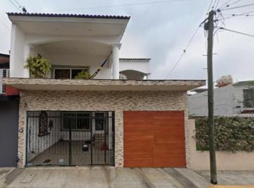 Casa de 4 habitaciones, Córdoba · Venta de Casa en Unidad Jardín en Córdoba, Veracruz