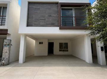 Casa · 154m² · 3 Recámaras · 2 Estacionamientos · Casa en Venta - Cumbres Vernaza, Garcia Nuevo Leon
