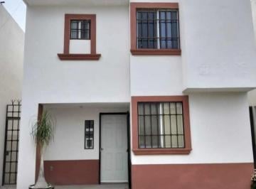 Casa · 126m² · 3 Recámaras · 2 Estacionamientos · Casa Ameblada en Renta Gran Hacienda Celaya