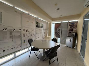 Oficina , Benito Juárez · Oficina de 228 m² Construidos en Renta en Av Huayacán Frente a Chedraui Selecto